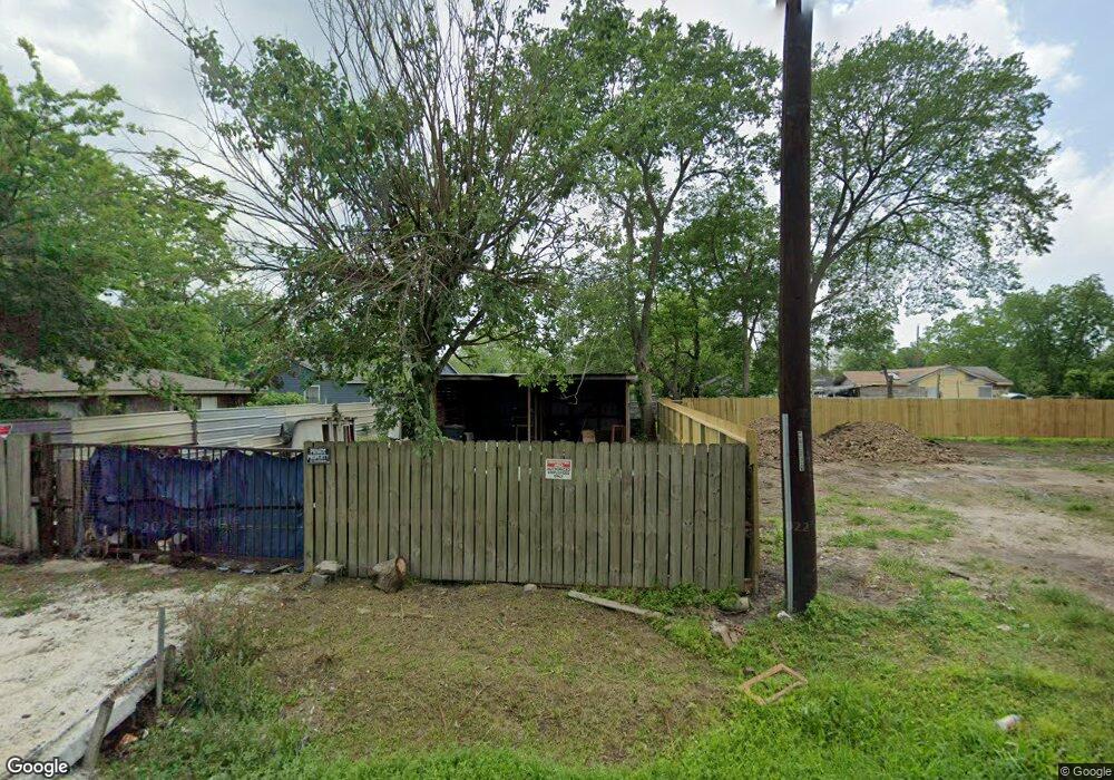 8015 Elbert St unit A / B, Houston, TX 77028 - photo 1