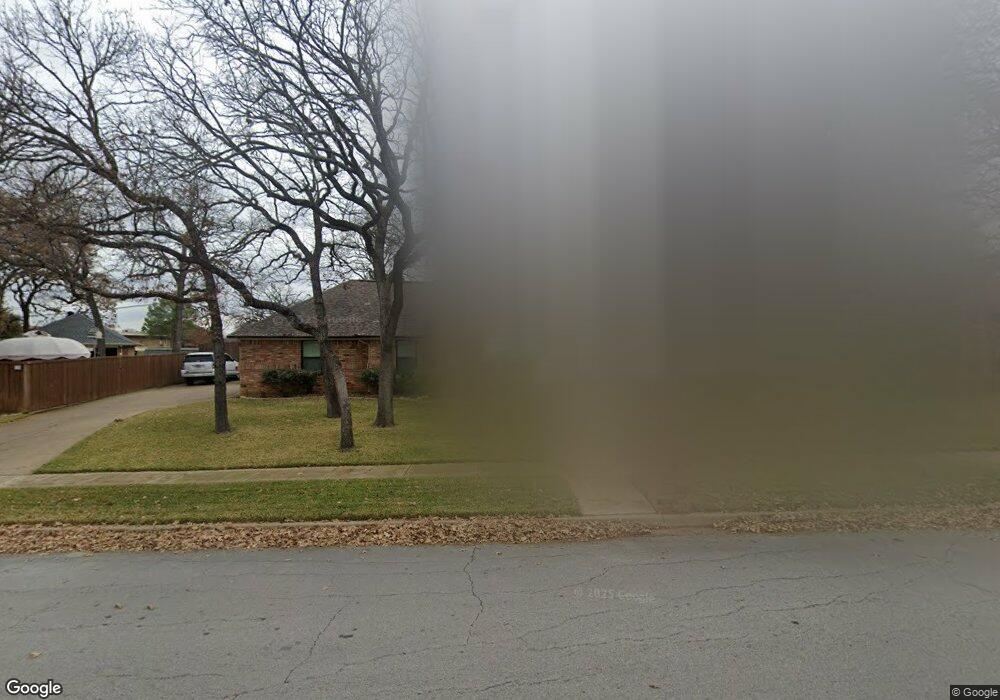 924 W Redbud Dr, Hurst, TX 76053 - photo 1