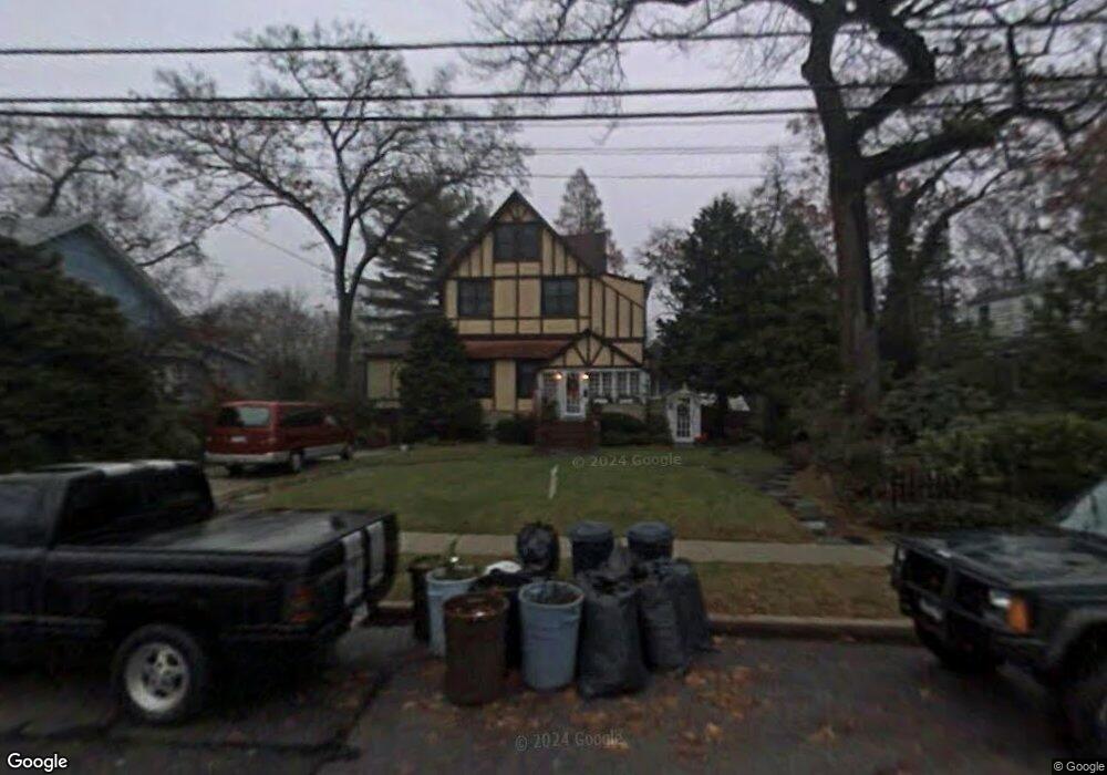 2135 Pine St, North Baldwin, NY 11510 - photo 1