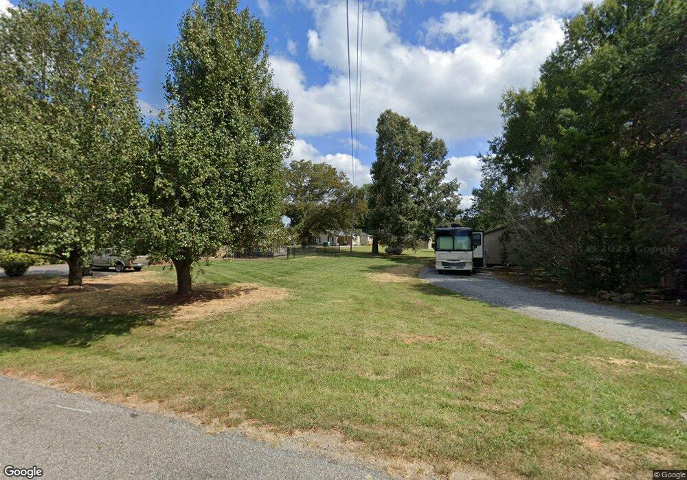 902 Mocksville Hwy, Statesville, NC 28625 - photo 1