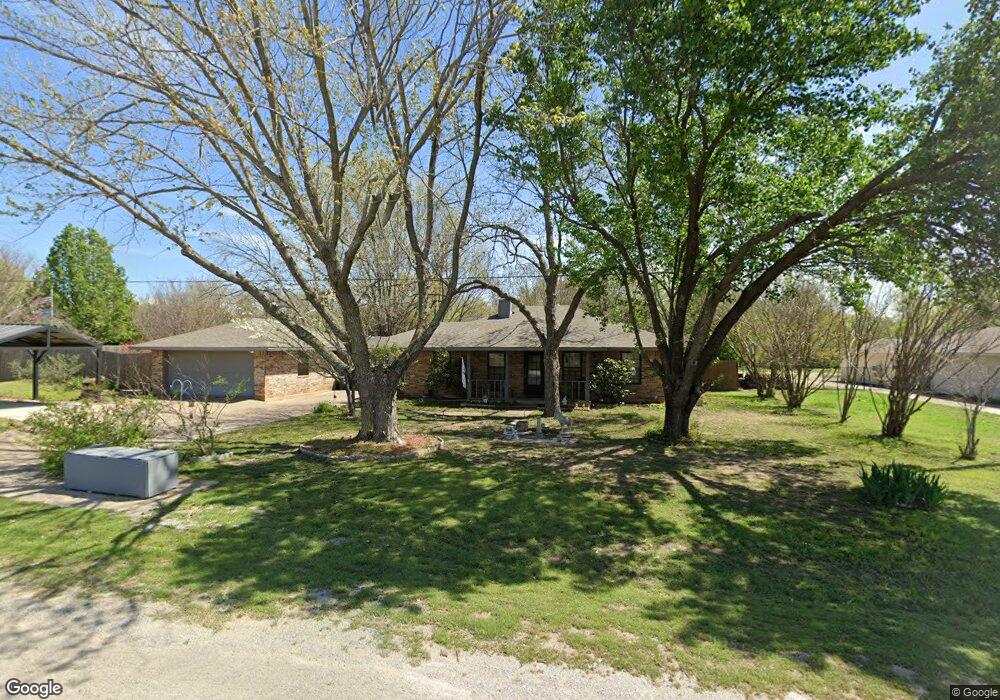 651 Gail Dr, Weatherford, TX 76085 - photo 1