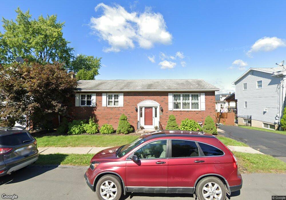 124 Franklin St, Dunmore, PA 18512 - photo 1