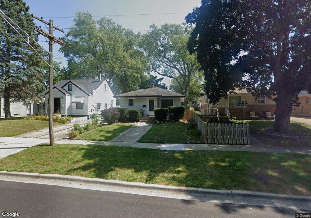 627 Yeoman St, Waukegan, IL 60085 - photo 1