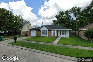 2041 Vineyard Ln, Harvey, LA 70058