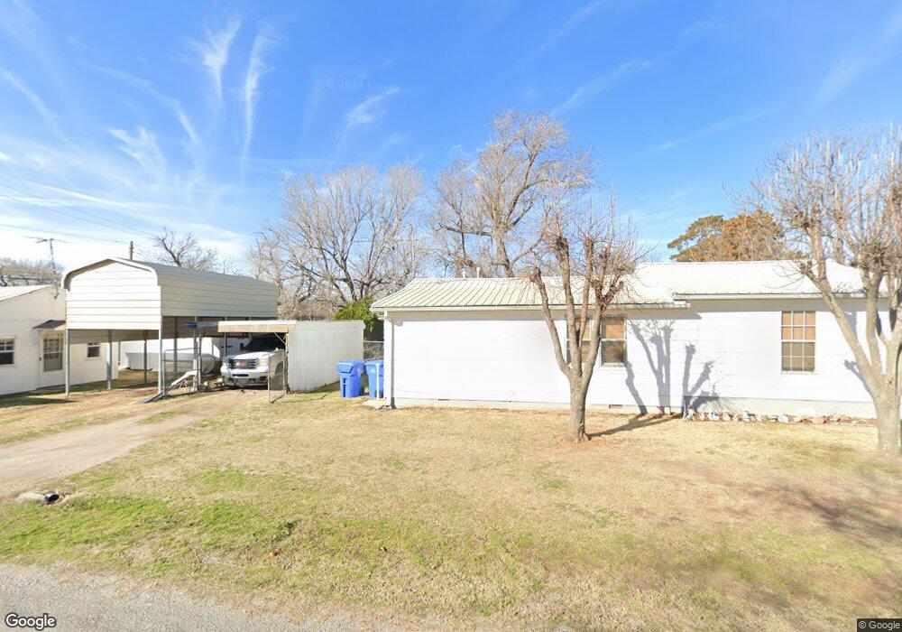 401 S 2nd St, Cache, OK 73527 - photo 1