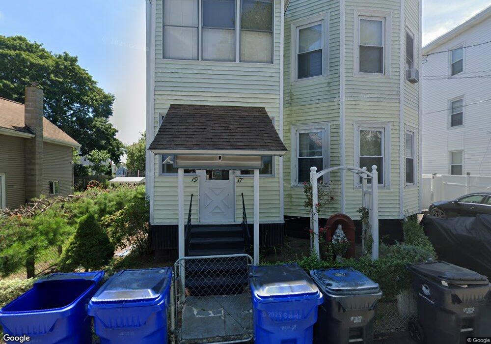 17 Aiken St, Pawtucket, RI 02861 - photo 1