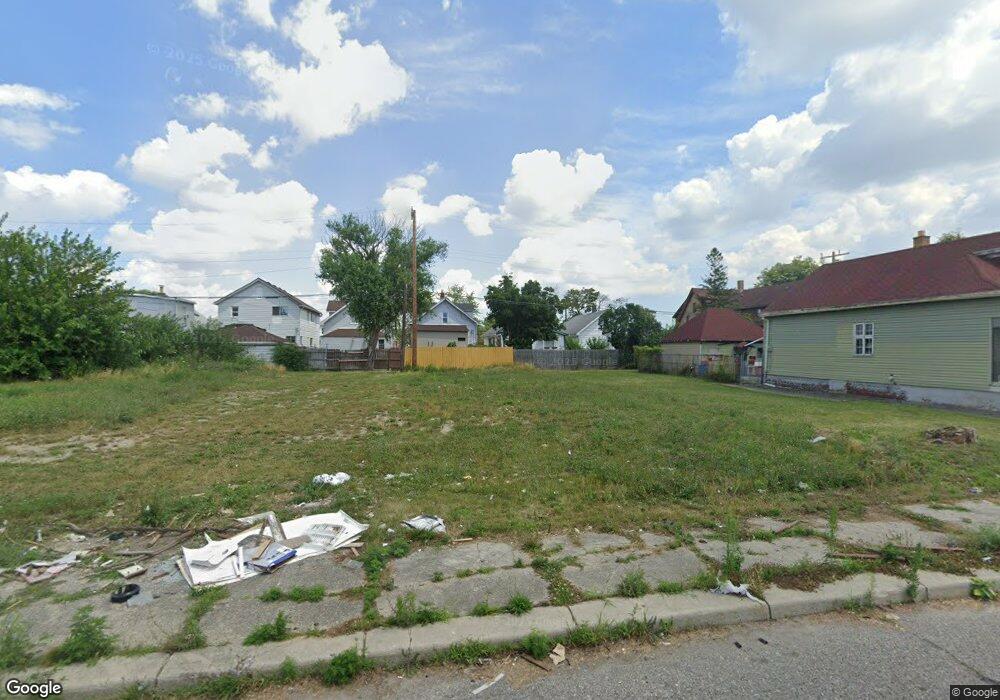 13000 Mitchell St, HamtraMcK, MI 48212 - photo 1