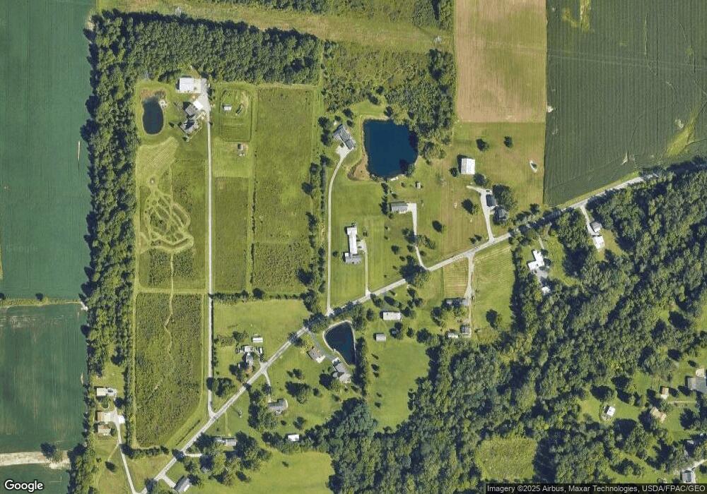 3173 Loescher Rd, Lima, OH 45801 - photo 1