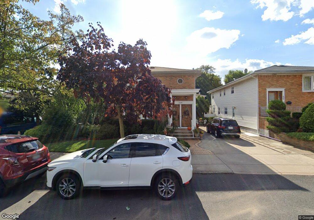 70 Woodlawn Ave, Staten Island, NY 10305 - photo 1