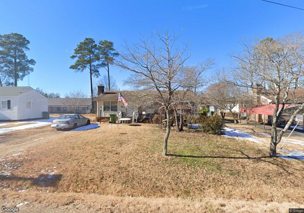 815 Ransome St, Roanoke Rapids, NC 27870 - photo 1