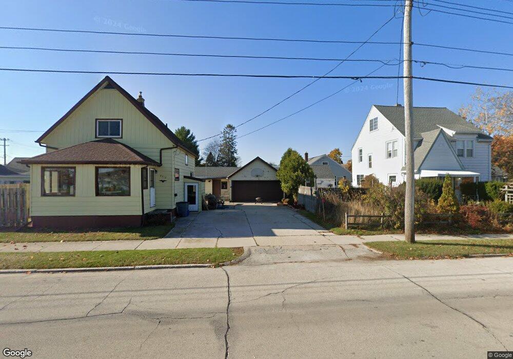 2812 Adams St, Two Rivers, WI 54241 - photo 1