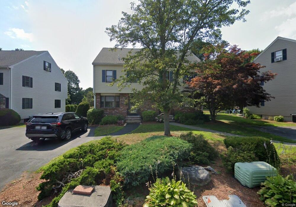 211 Pine St unit B, Danvers, MA 01923 - photo 1