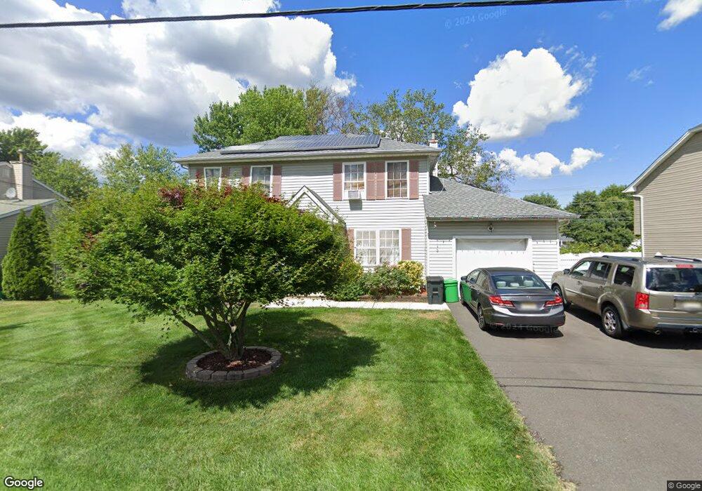 24 Bayview St, Cliffwood, NJ 07721 - photo 1