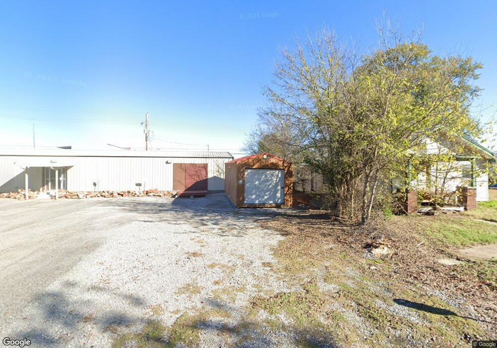 317 E Delaware Ave, McAlester, OK 74501 - photo 1