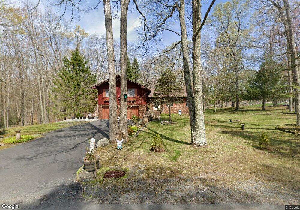 68 Highland Dr, Hawley, PA 18428 - photo 1