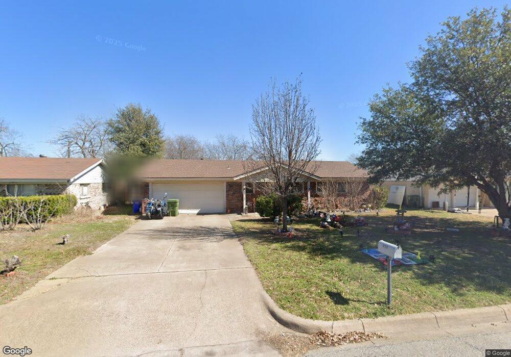 828 Saddle Rd, Fort Worth, TX 76108 - photo 1