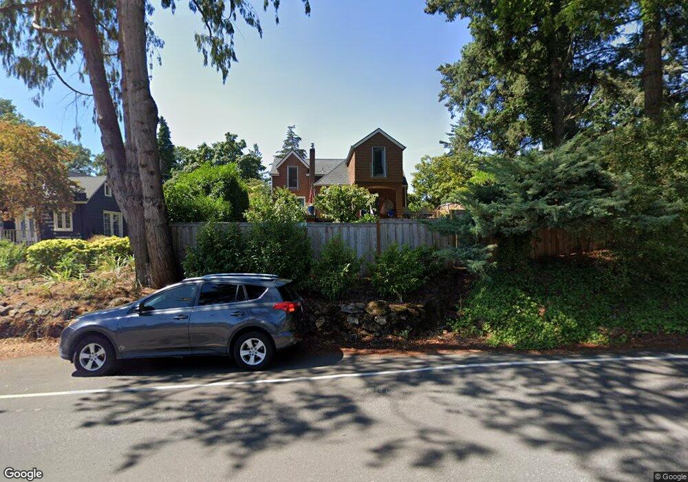 4120 Southshore Blvd, Lake Oswego, OR 97035 - photo 1