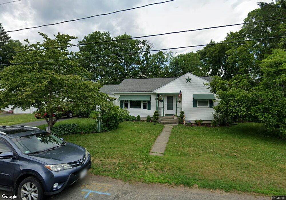 9 Mutter St, Easthampton, MA 01027 - photo 1