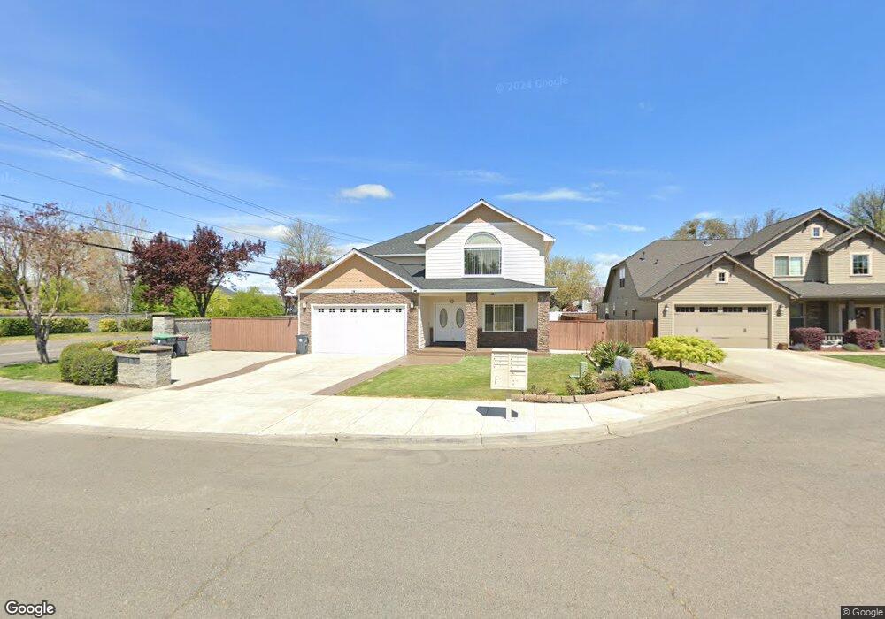 223 Wysteria Cir, Central Point, OR 97502 - photo 1