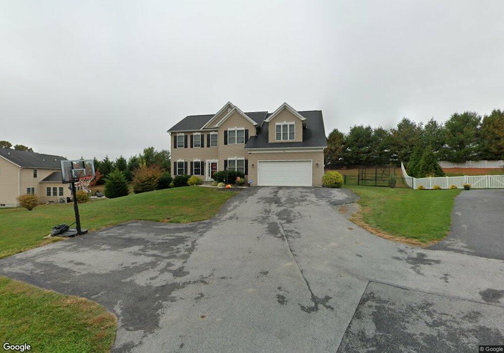 831 Becky Dr, Sykesville, MD 21784 - photo 1