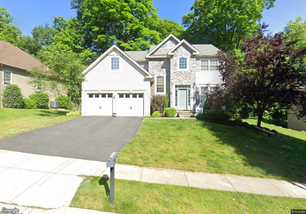 3170 Overlook Dr, Emmaus, PA 18049 - photo 1