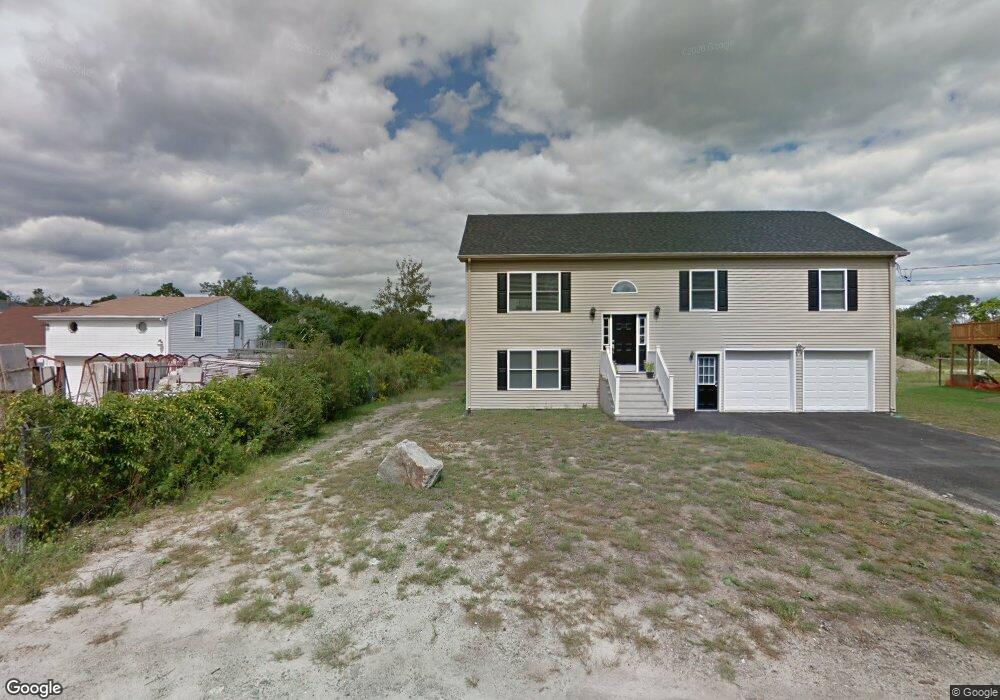 108 Lynwood St, Fall River, MA 02721 - photo 1