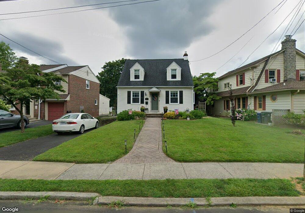 2052 Corinthian Ave, Abington, PA 19001 - photo 1