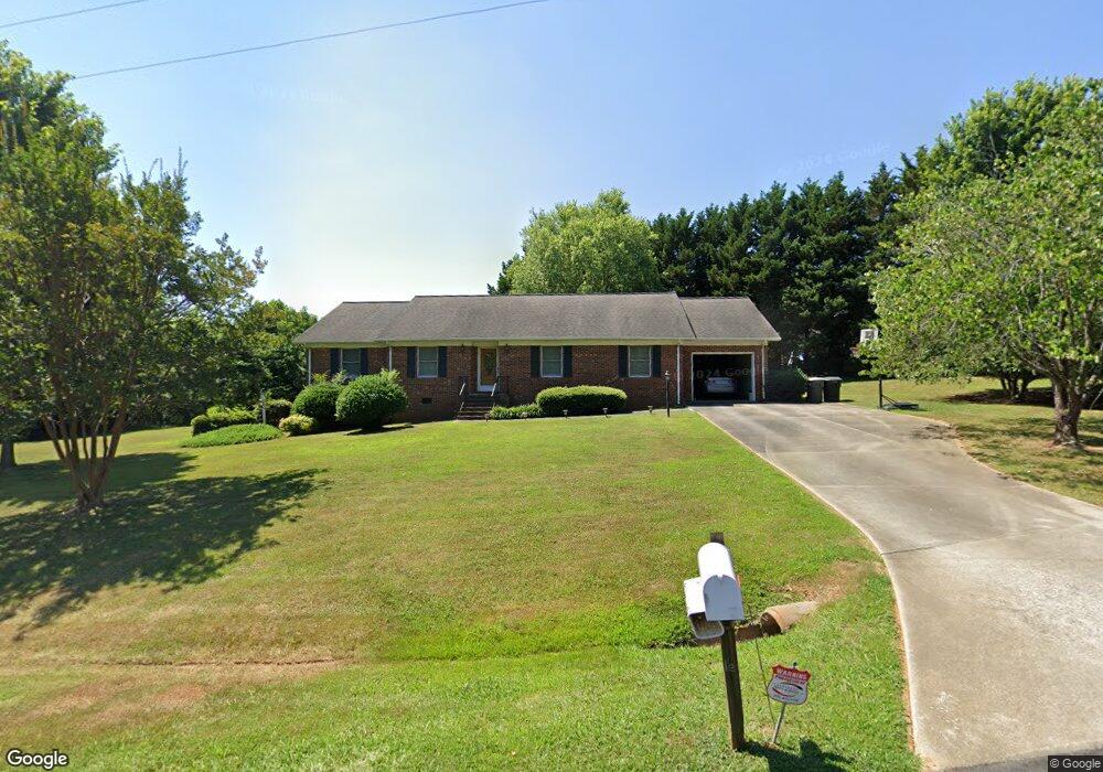 1000 Rockcliff Terrace, Asheboro, NC 27205 - photo 1
