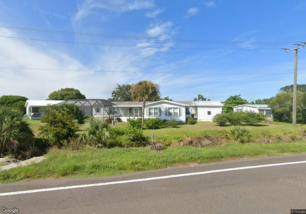 929 Laurel Cir, Sebastian, FL 32976 - photo 1