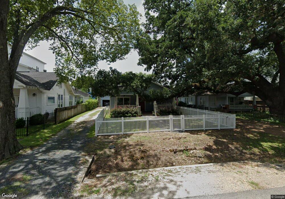 2027 Oxford St, Houston, TX 77008 - photo 1