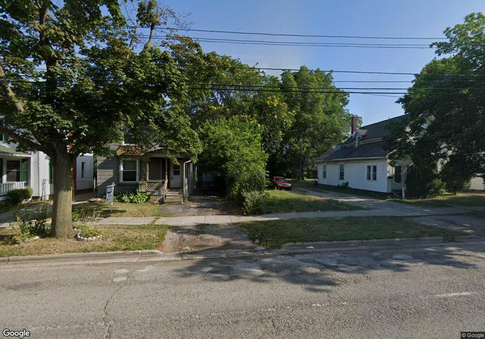 1018 W Shiawassee St, Lansing, MI 48915 - photo 1