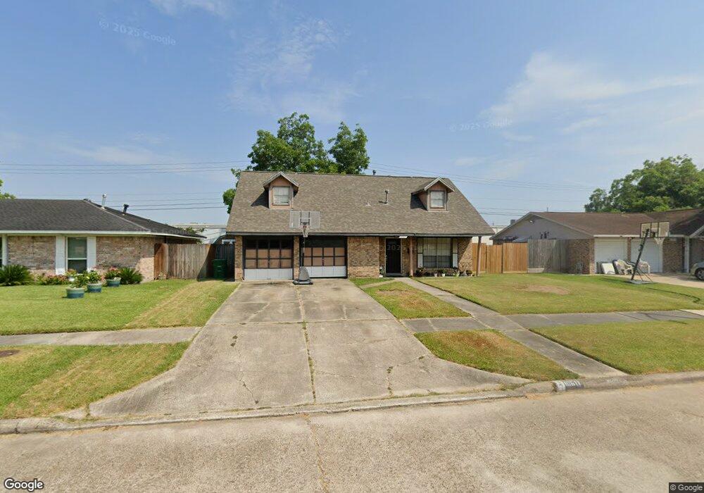 10611 Kirkhall Dr, Houston, TX 77089 - photo 1