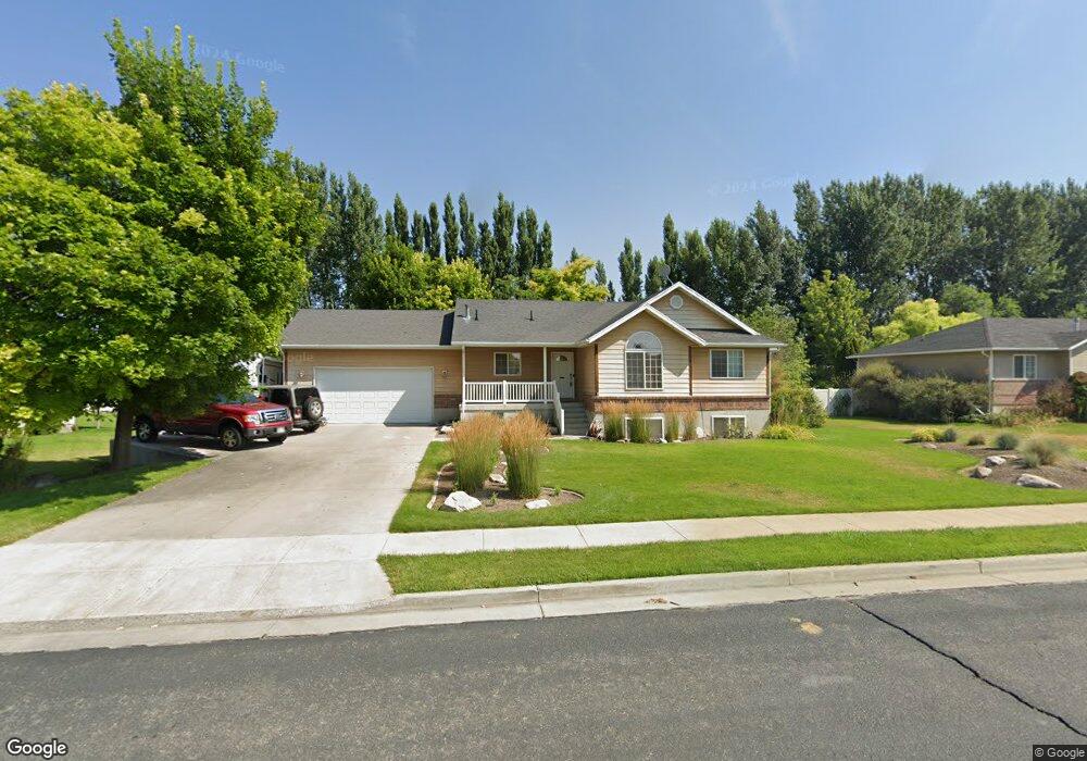 421 W 3300 S, Nibley, UT 84321 - photo 1