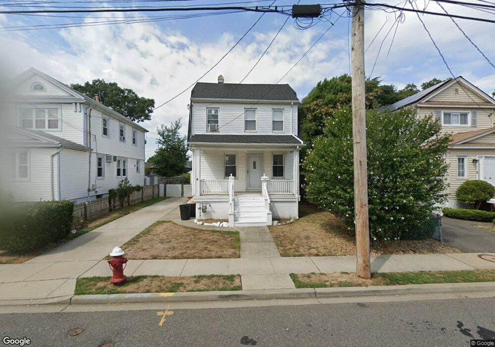 70 Cochran Place, Valley Stream, NY 11581 - photo 1