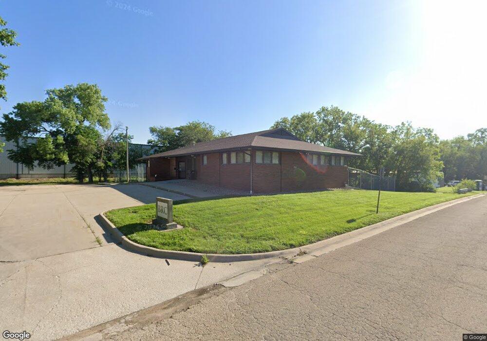 150 SW 33rd St, Topeka, KS 66611 - photo 1