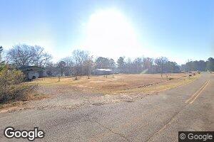 210 Lakeview Dr, Sandersville, GA 31082