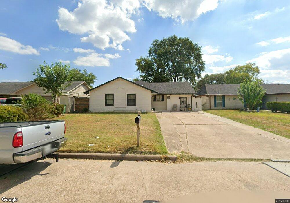 6415 Tall Willow Dr, Houston, TX 77088 - photo 1