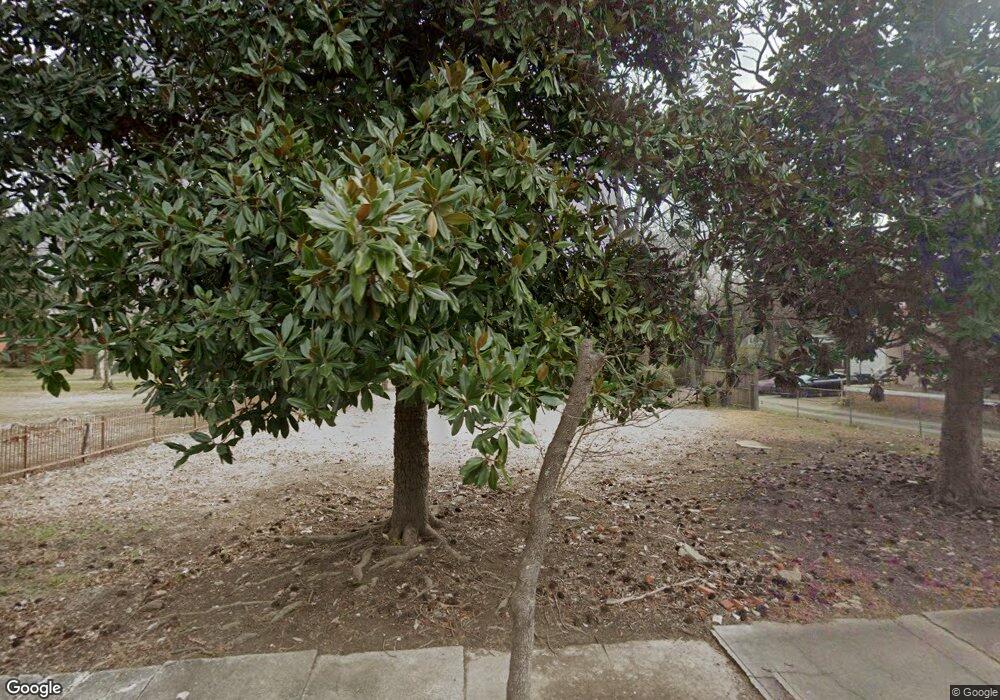 407 Cedar St, Weldon, NC 27890 - photo 1