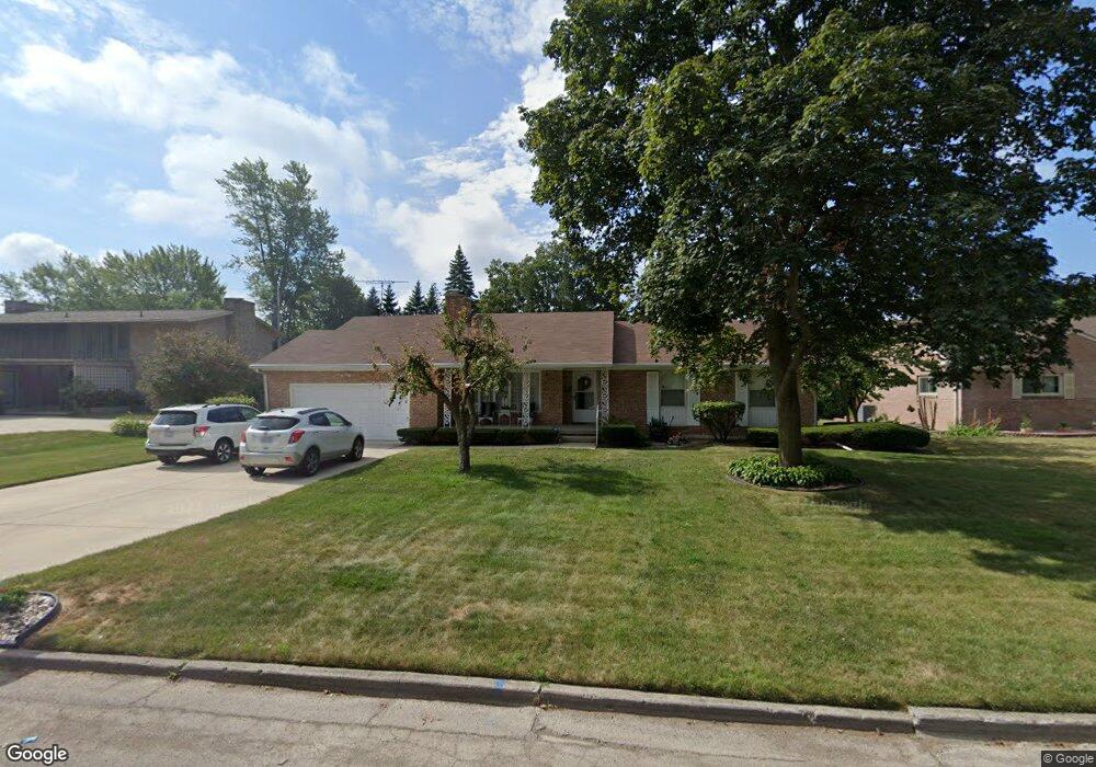 2909 N Cambridge Rd, Lansing, MI 48911 - photo 1