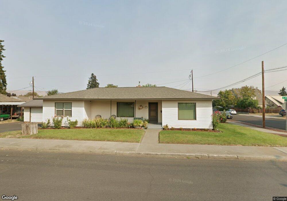 921 E 9th St, the Dalles, OR 97058 - photo 1