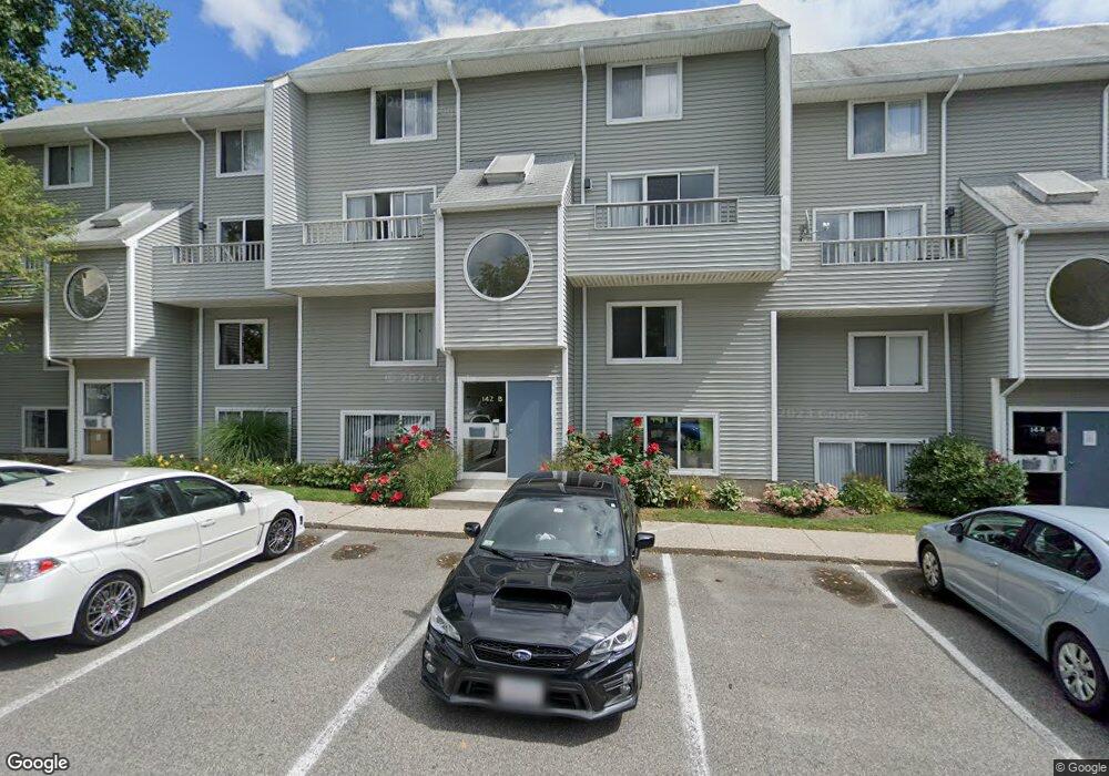 142 N Beacon St unit 3, Boston, MA 02135 - photo 1