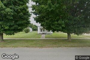 302 S Main St, Fayette, IA 52142