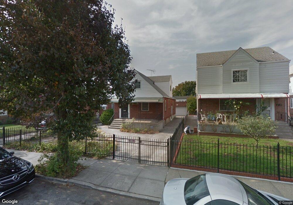 6128 184th St, Fresh Meadows, NY 11365 - photo 1