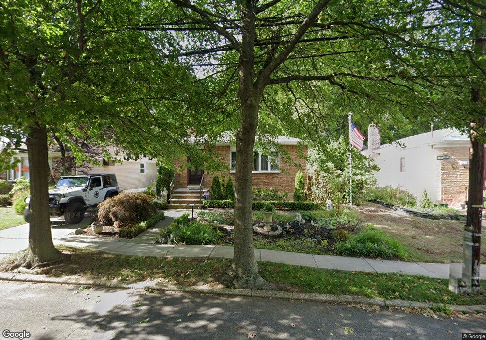 75 Leslie Ave, Staten Island, NY 10305 - photo 1