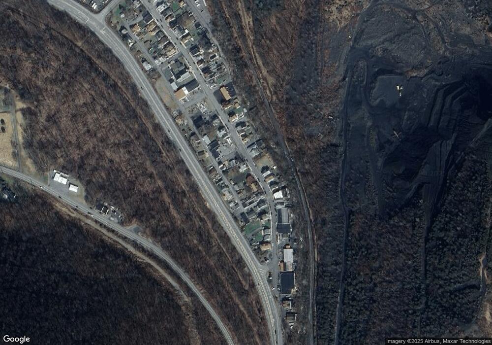 122 Center St, Coal Township, PA 17866 - photo 1