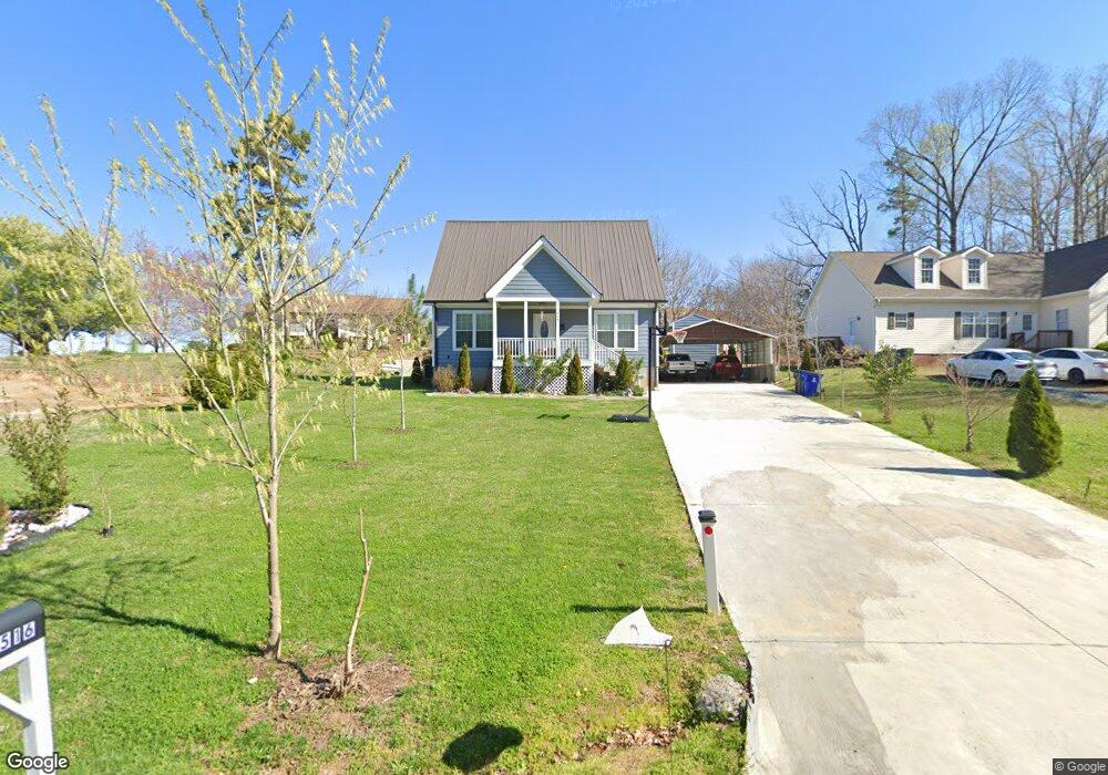 516 W 10th St, Siler City, NC 27344 - photo 1