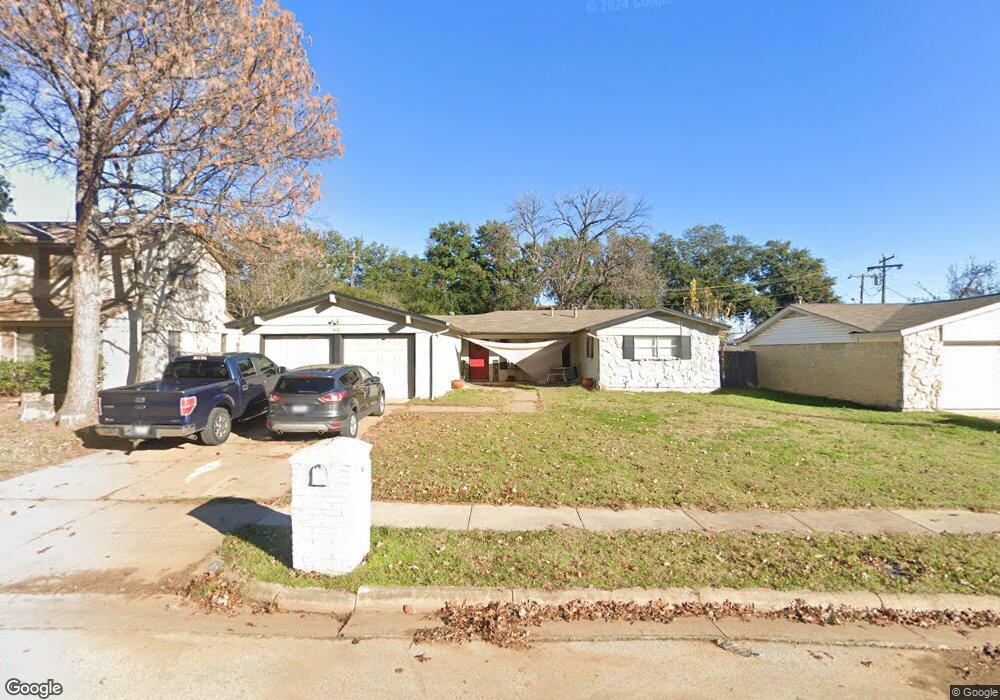 810 Savannah Way, Bedford, TX 76022 - photo 1