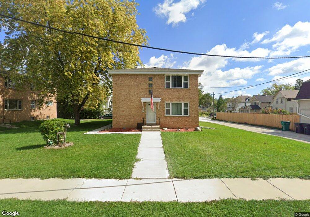 W166N9074 Grand Ave unit 2, Menomonee Falls, WI 53051 - photo 1