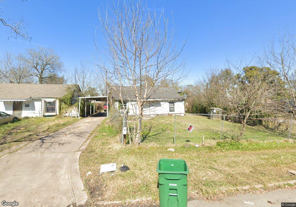 7679 Greenstone St, Houston, TX 77087 - photo 1