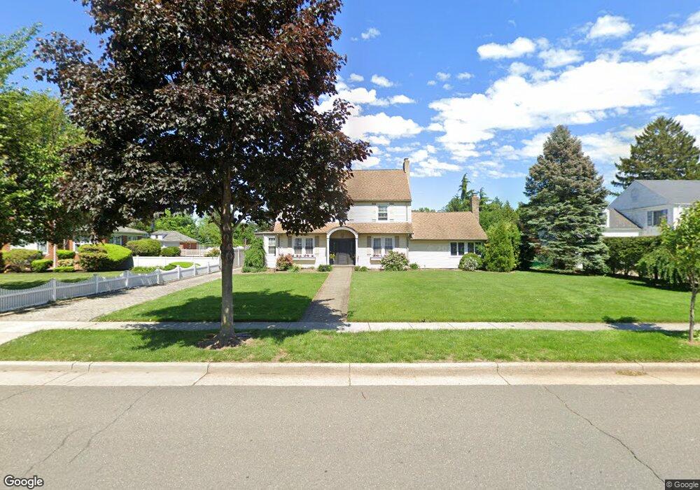 80 Saint Pauls Rd N, Hempstead, NY 11550 - photo 1